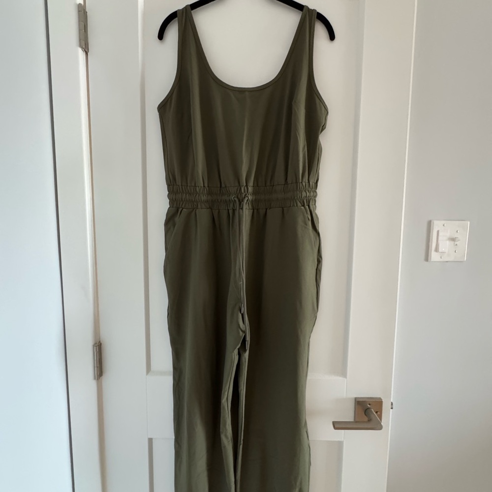 NWT Abercrombie & Fitch Olive Jumpsuit size MP